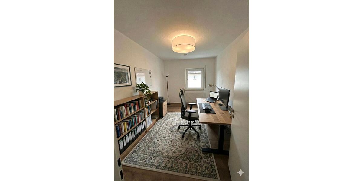 Etagenwohnung Erlenbach am Main - 4 Zimmer, 92 m&sup2;, 1.000&euro; | Angebot:24818033