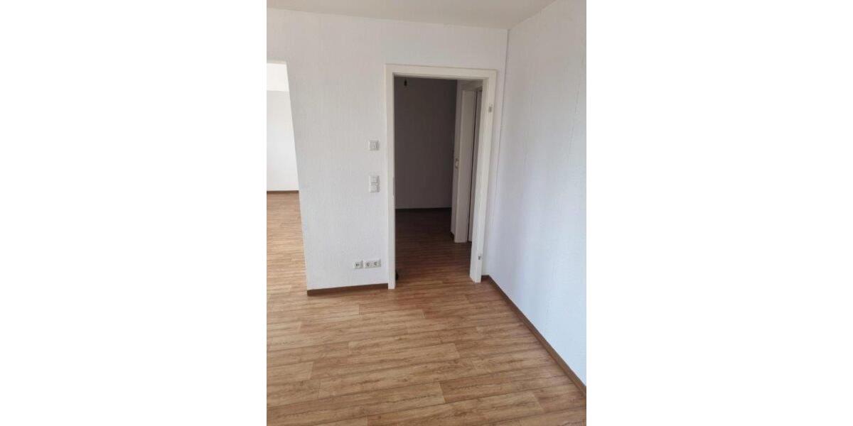 Maisonettenwohnung Gröditz - 3 Zimmer, 69 m&sup2;, 395&euro; | Angebot:25790192