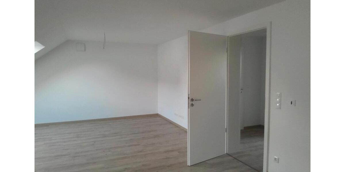 Dachgeschoßwohnung Pfaffenhofen an der Ilm - 3 Zimmer, 71 m&sup2;, 1.136&euro; | Angebot:26501582