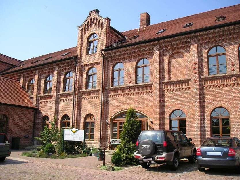 Wohnen auf Zeit in Merseburg 700 € 1.5 zimmer