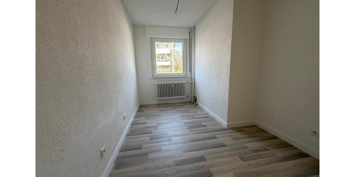 Etagenwohnung Kehl - 5 Zimmer, 120 m&sup2;, 1.300&euro; | Angebot:25972428