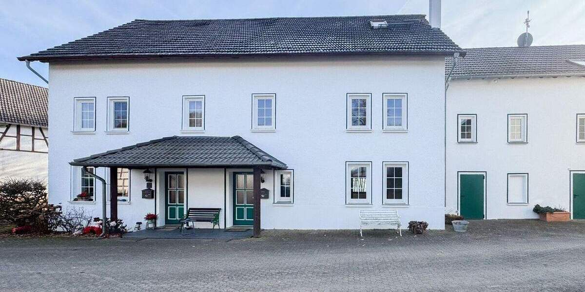 Reihenmittelhaus Katzenelnbogen - 4 Zimmer, 209 m&sup2;, 1.300&euro; | Angebot:25691918