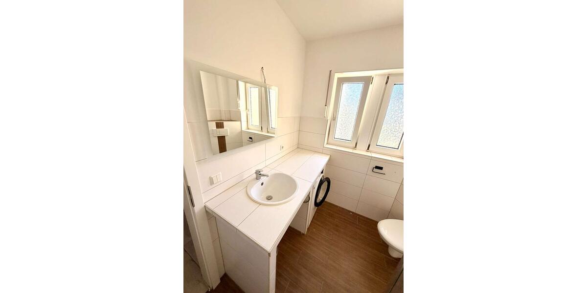 Etagenwohnung Ballenstedt - 1 Zimmer, 53 m&sup2;, 320&euro; | Angebot:26379986