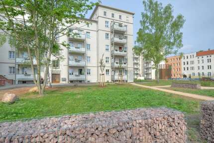 Wohnung zum Mieten in Halle 582 € 73.58 m²