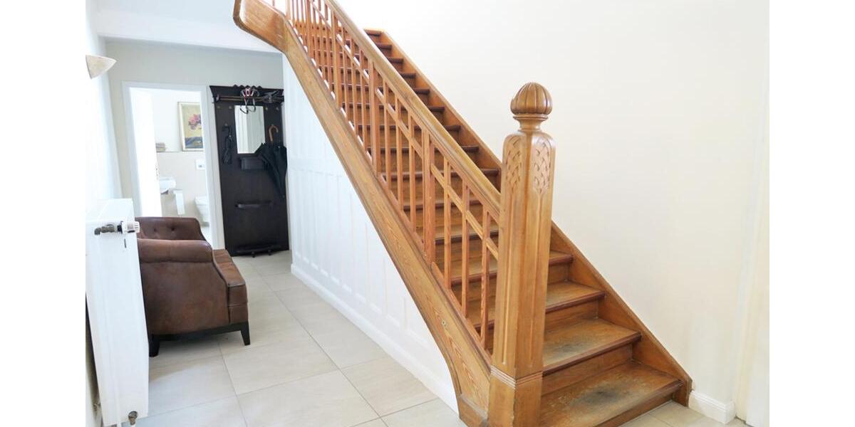 Erdgeschoßwohnung Bad Oeynhausen - 4 Zimmer, 176 m&sup2;, 1.265&euro; | Angebot:22479772