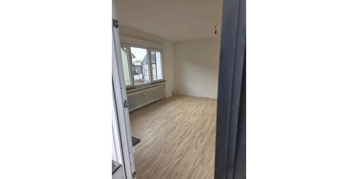 Etagenwohnung Krefeld Bockum - 3 Zimmer, 66 m&sup2;, 660&euro; | Angebot:26049814