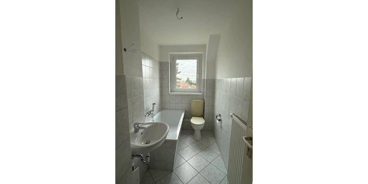 Etagenwohnung Bad Lauchstädt - 3 Zimmer, 57 m&sup2;, 350&euro; | Angebot:26379984