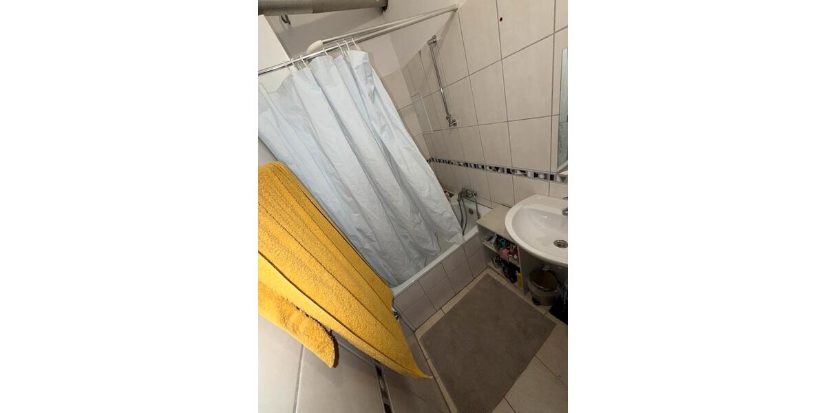 Etagenwohnung Bochum - 2 Zimmer, 65 m&sup2;, 665&euro; | Angebot:25238961