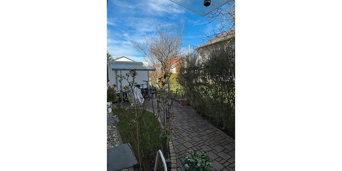 Dachgeschoßwohnung München Allach-Untermenzing - 3 Zimmer, 83 m&sup2;, 2.290&euro; | Angebot:26037691