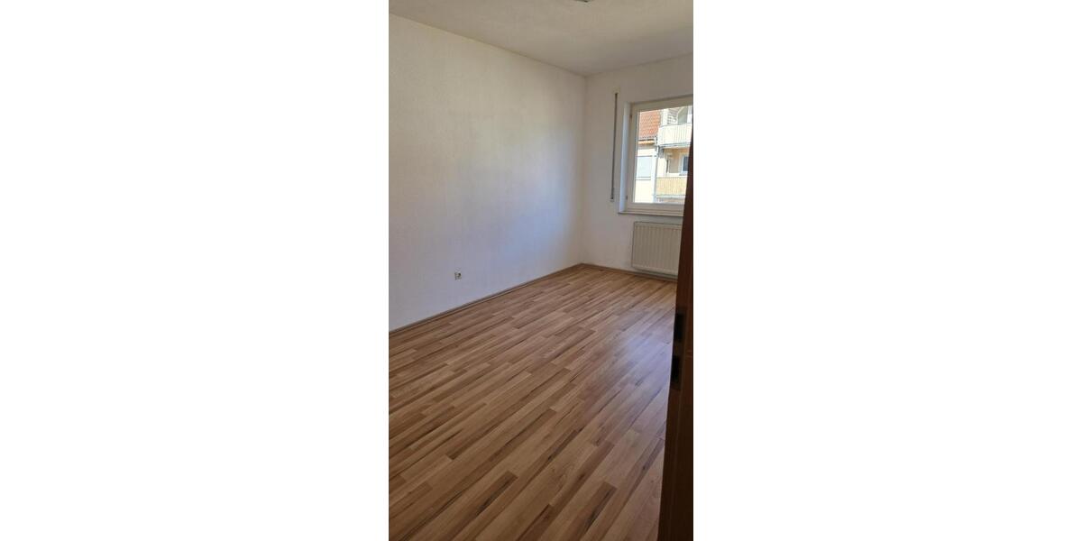 Etagenwohnung Königsbronn - 3 Zimmer, 74 m&sup2;, 880&euro; | Angebot:26295448
