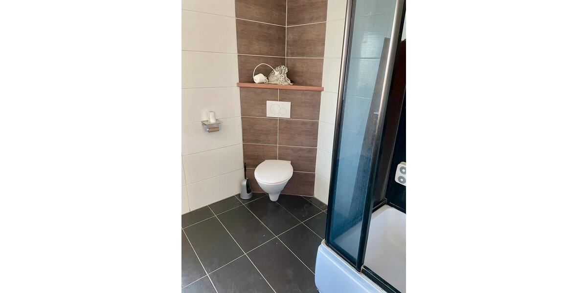 Dachgeschoßwohnung Bürstadt - 4 Zimmer, 125 m&sup2;, 1.380&euro; | Angebot:24788540