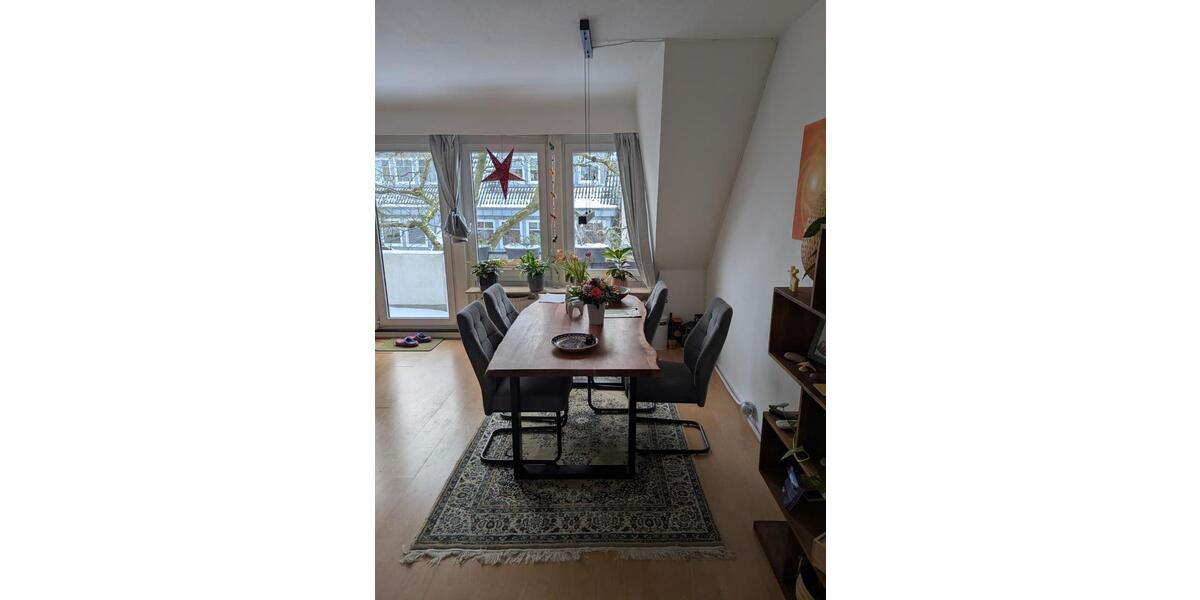 Dachgeschoßwohnung Bremen Schwachhausen - 3 Zimmer, 67 m&sup2;, 835&euro; | Angebot:25482036
