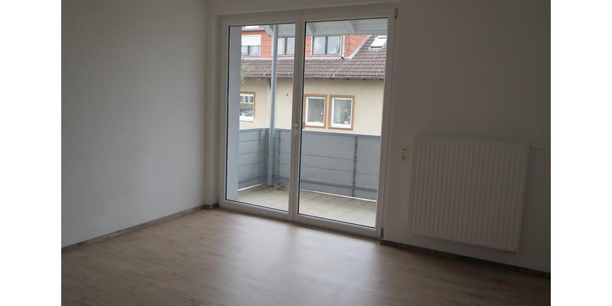 Etagenwohnung Waldershof - 2 Zimmer, 62 m&sup2;, 460&euro; | Angebot:26688623