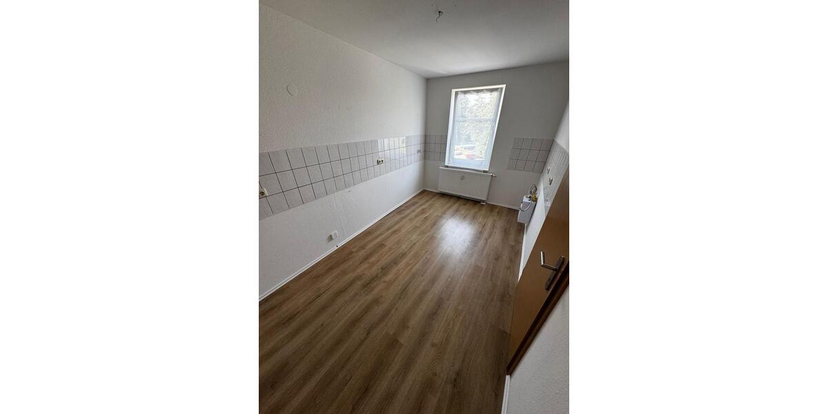 Zentrumsnahe 4 Raum Wohnung mit Kaminanschluss 4 zimmer