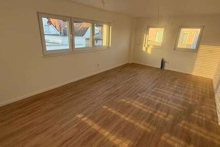 Wohnung zum Mieten in Hainburg-Hainstadt 1.300 € 84.72 m² 3 zimmer