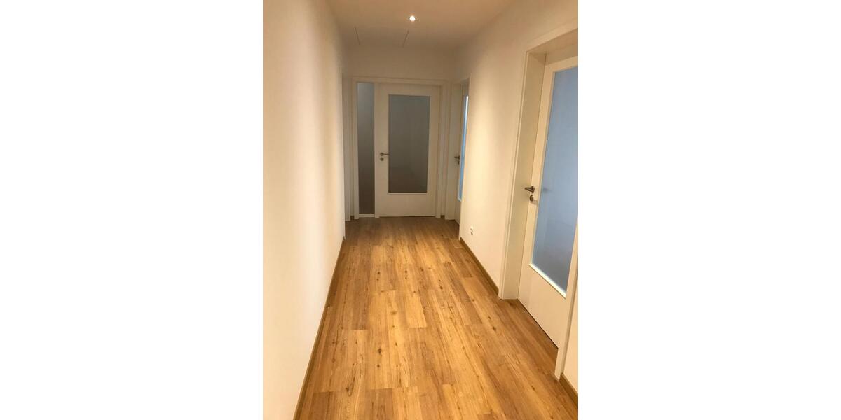 Etagenwohnung Zwiesel - 2.5 Zimmer, 82 m&sup2;, 620&euro; | Angebot:26250096