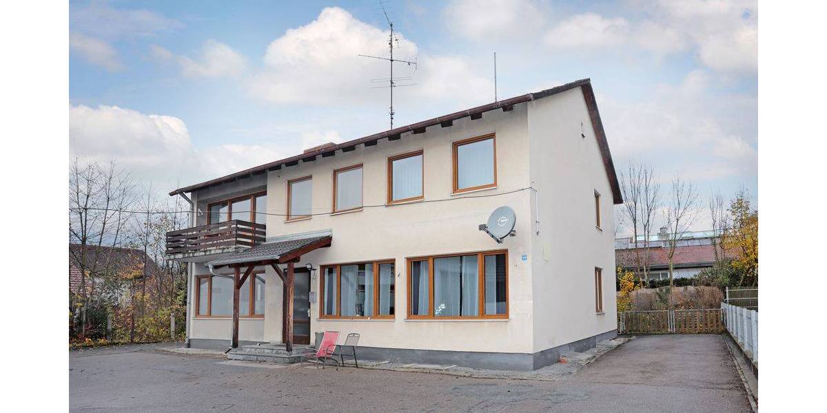 Etagenwohnung Altdorf - 4 Zimmer, 103 m&sup2;, 1.100&euro; | Angebot:26826791