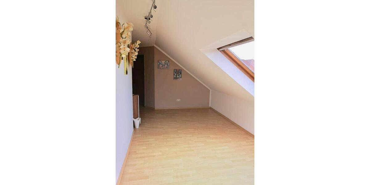 Dachgeschoßwohnung Landesbergen - 3 Zimmer, 90 m&sup2;, 540&euro; | Angebot:25894556