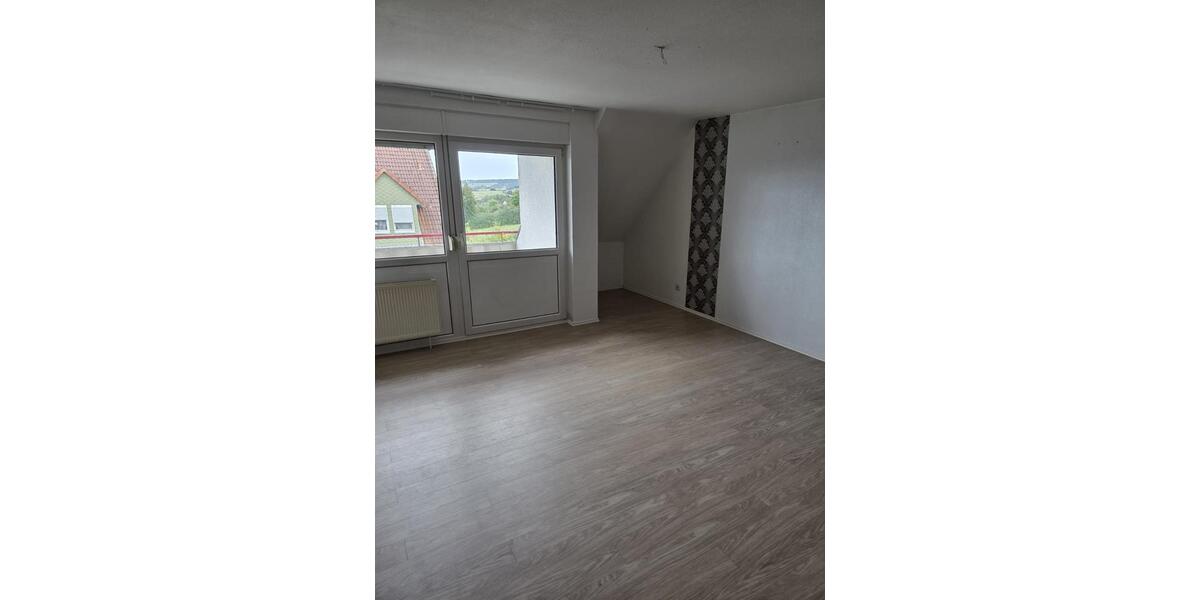 Dachgeschoßwohnung Bad Zwesten - 4 Zimmer, 92 m&sup2;, 550&euro; | Angebot:23138166