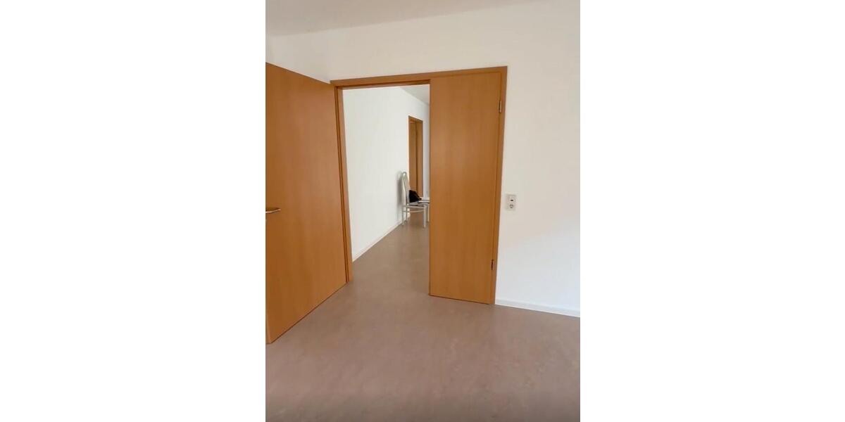 Erdgeschoßwohnung Niedernhausen - 3 Zimmer, 81 m&sup2;, 995&euro; | Angebot:26507579