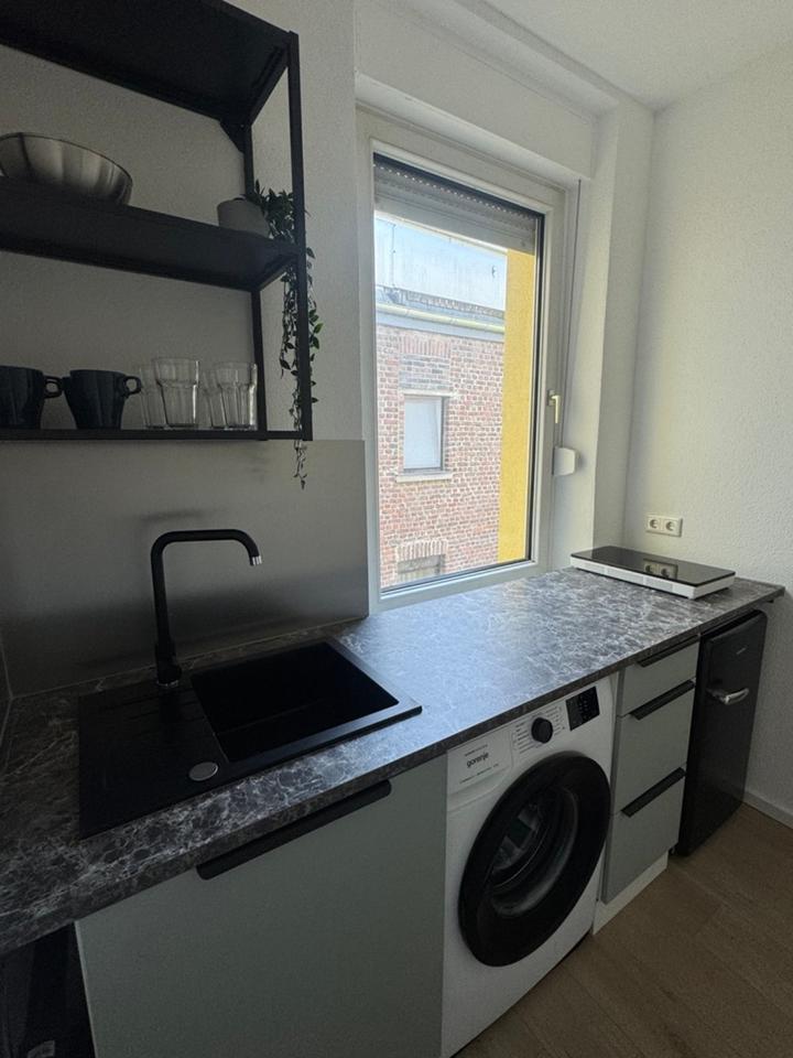Vollmöbliertes Neu Saniert Apartment in Mönchengladbach 20 m²