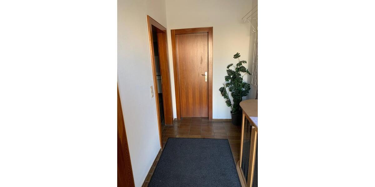 Lagerhalle mit Büroräumen zimmer