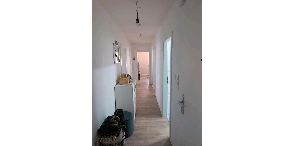 Erdgeschoßwohnung Bielefeld Heepen - 4 Zimmer, 75 m&sup2;, 627&euro; | Angebot:26693924
