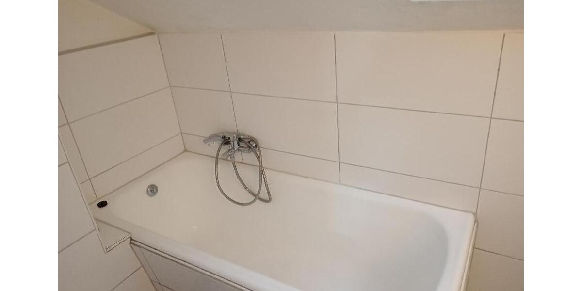 Dachgeschoßwohnung Krumbach (Schwaben) - 3 Zimmer, 65 m&sup2;, 650&euro; | Angebot:26573325