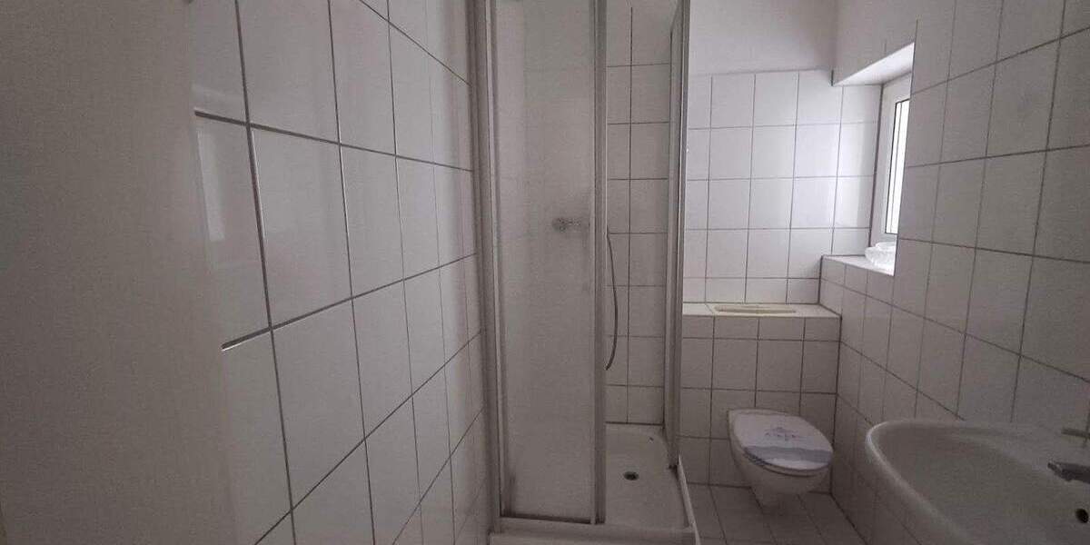 Etagenwohnung Merseburg - 3 Zimmer, 50 m&sup2;, 325&euro; | Angebot:26017588