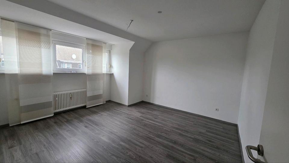 Etagenwohnung Recklinghausen König Ludwig - 3.5 Zimmer, 81 m&sup2;, 690&euro; | Angebot:26638411
