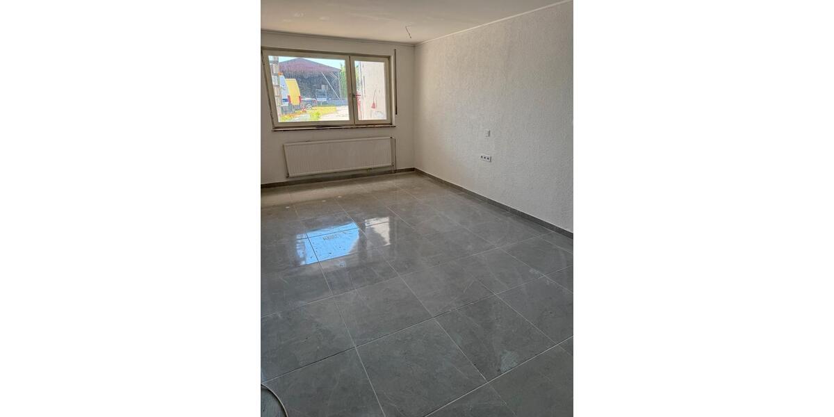 Einfamilienhaus Feldatal - 8 Zimmer, 280 m&sup2;, 1.390&euro; | Angebot:26604948