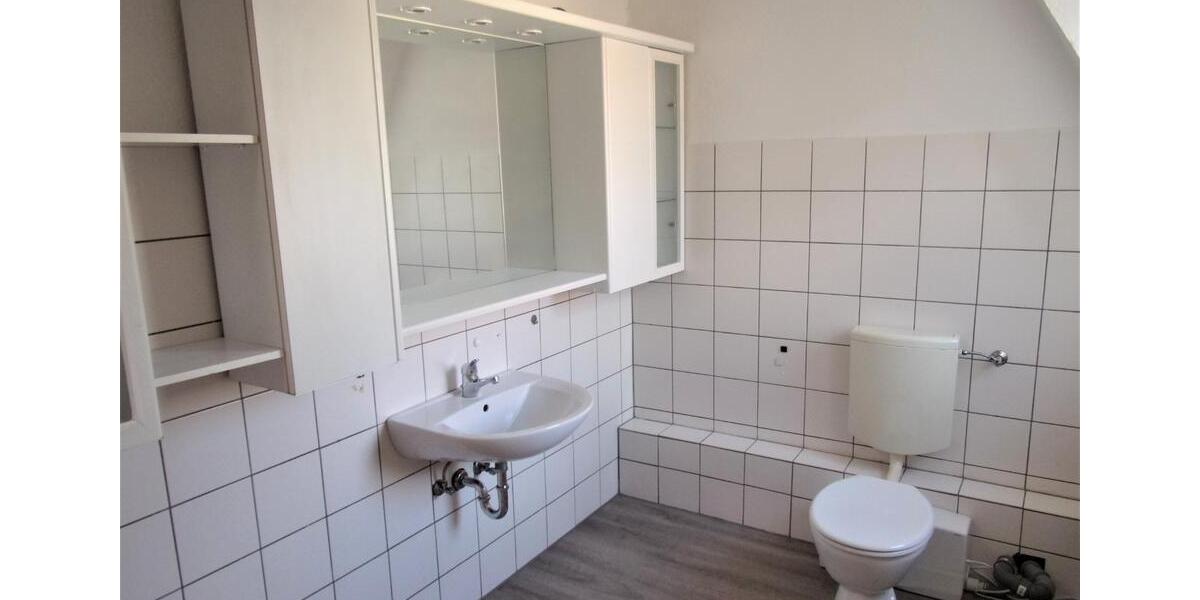 Dachgeschoßwohnung Flensburg Altstadt - 3 Zimmer, 97 m&sup2;, 850&euro; | Angebot:25497945