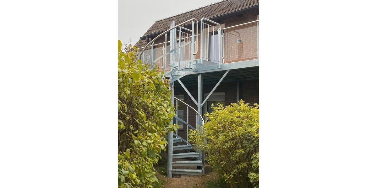 Dachgeschoßwohnung Karlsburg - 4 Zimmer, 94 m&sup2;, 1.000&euro; | Angebot:26638593