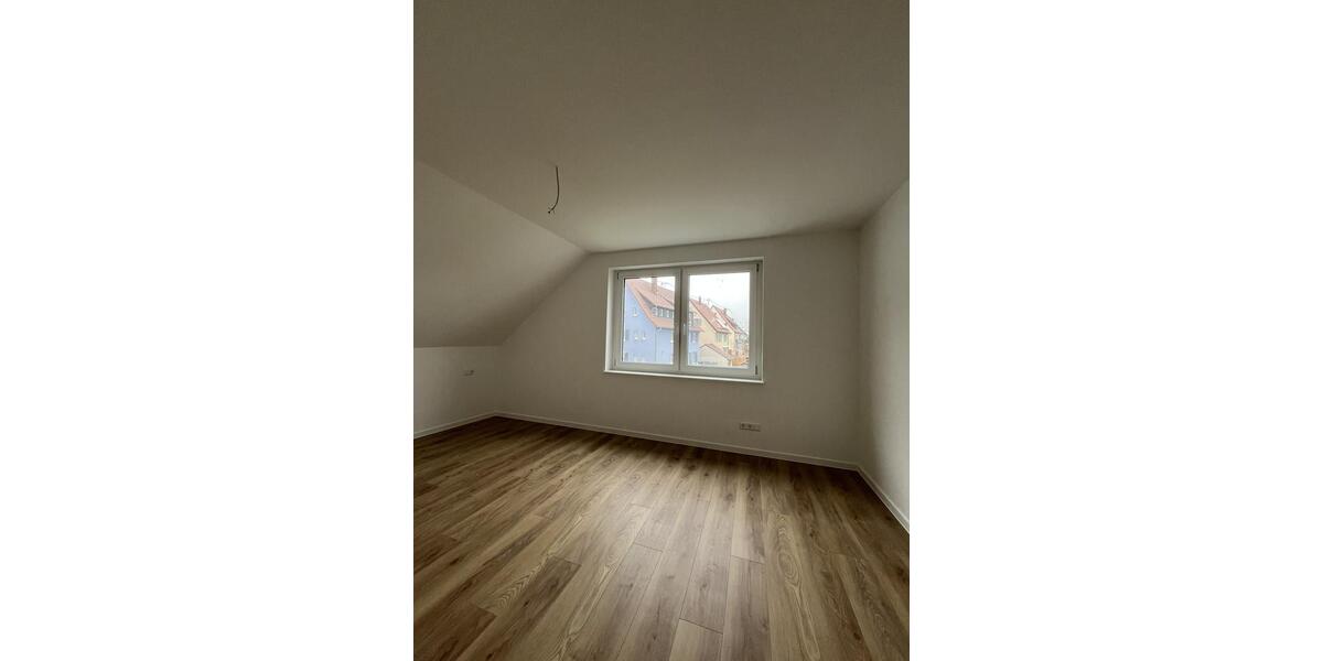 Einfamilienhaus Spaichingen - 2.5 Zimmer, 86 m&sup2;, 990&euro; | Angebot:26247486