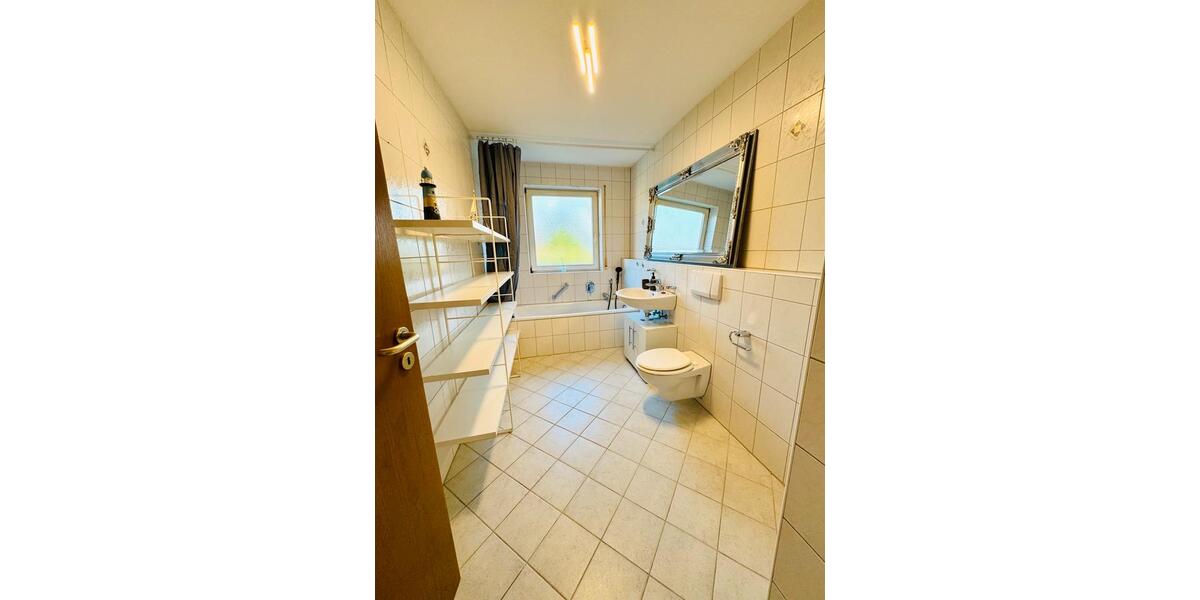 Dachgeschoßwohnung Uhldingen-Mühlhofen Mühlhofen - 2.5 Zimmer, 1.350&euro; | Angebot:22448391