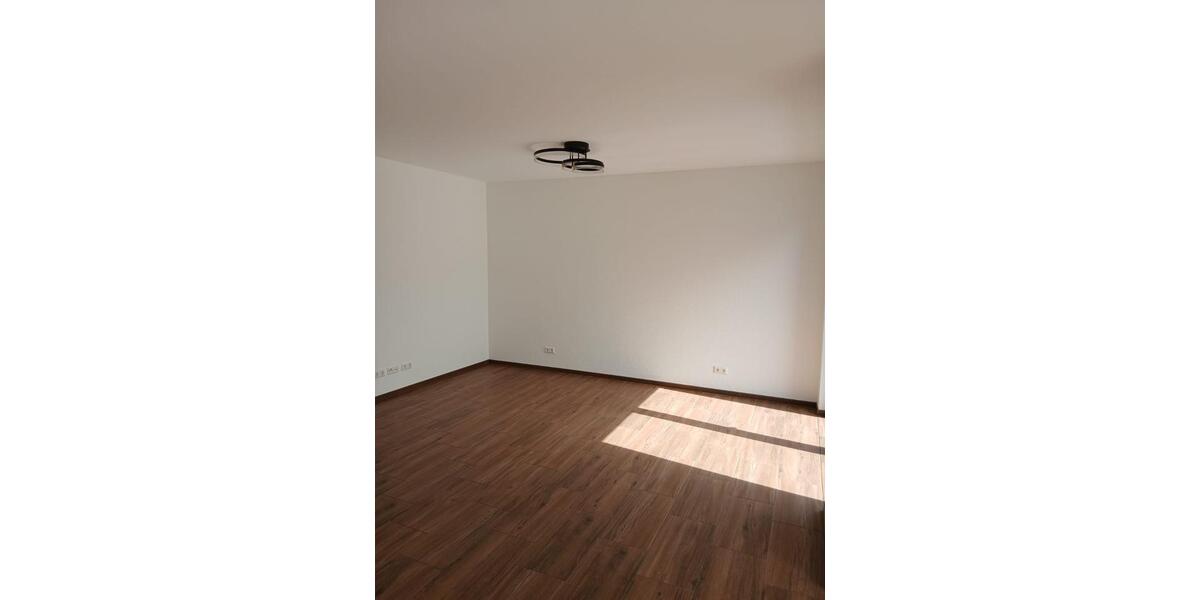 Etagenwohnung Ravenstein - 3 Zimmer, 90 m&sup2;, 1.200&euro; | Angebot:26490482