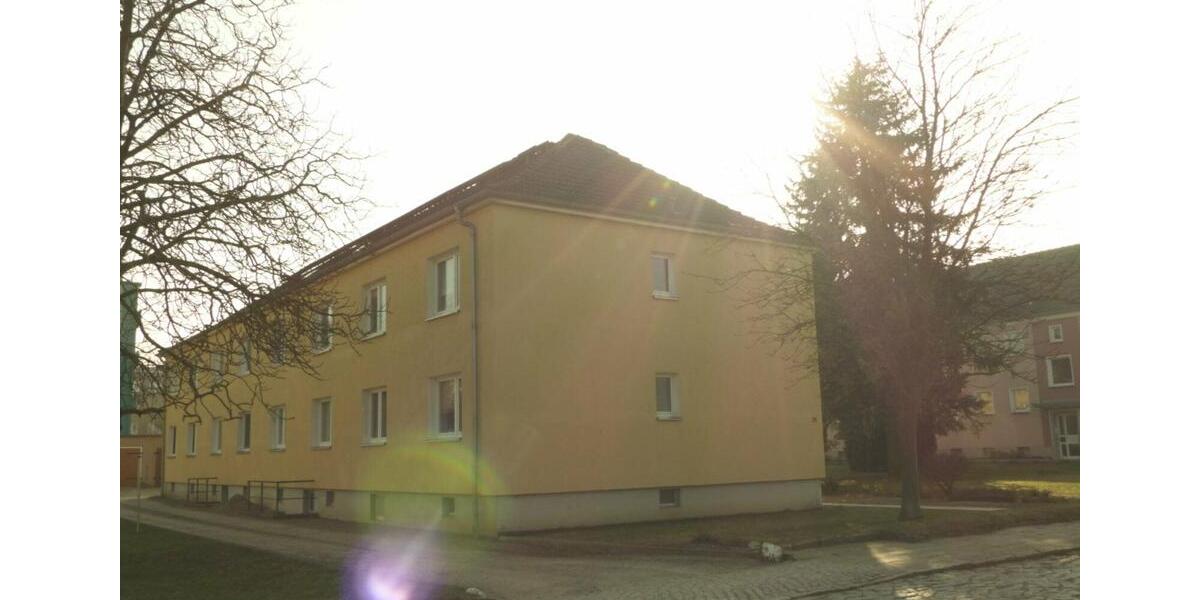 Schöne ruhige 2,5-Raum-Wohnung in 8-Familienhaus 2.5 zimmer