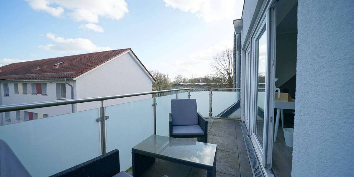 Etagenwohnung Bremen Woltmershausen - 2 Zimmer, 73 m&sup2;, 1.460&euro; | Angebot:26064588