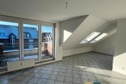 IPA - gemütliche Dachgeschosswohnung im Zentrum von Würselen Anfragen bitte per E-Mail zimmer