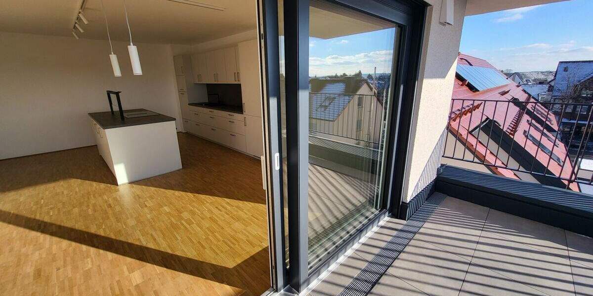 Etagenwohnung Neu-Ulm Burlafingen - 3 Zimmer, 137 m&sup2;, 1.935&euro; | Angebot:25728452