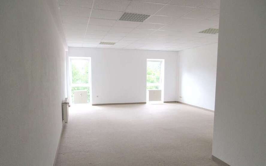 Wohnung zum Mieten in Oberlungwitz 259 € 57 m²