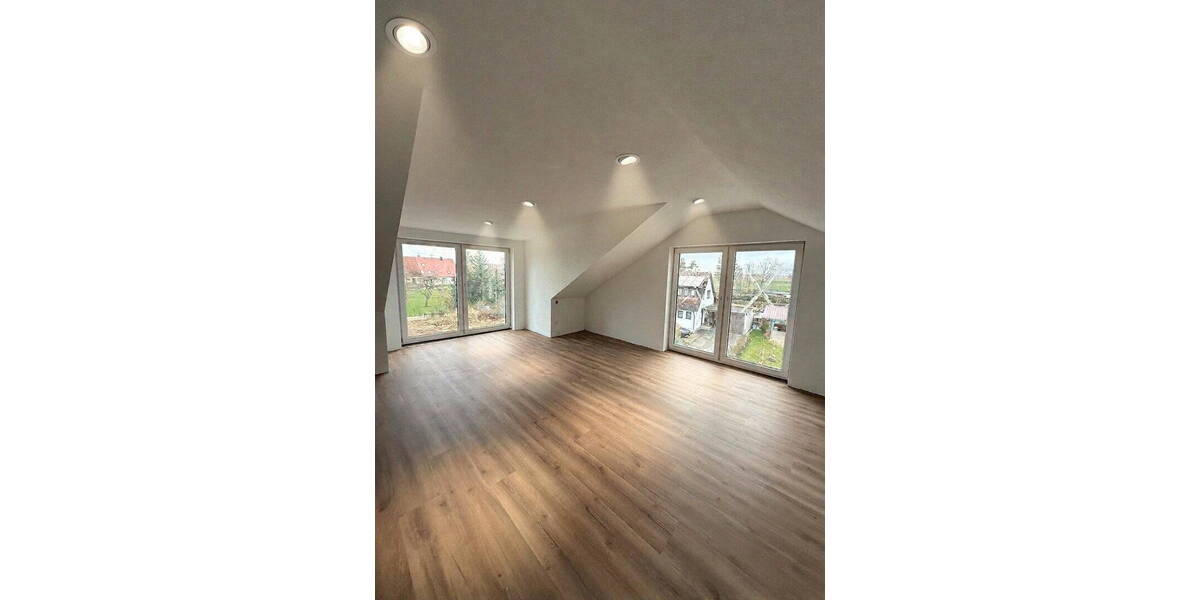 Etagenwohnung Lauingen - 3 Zimmer, 93 m&sup2;, 1.160&euro; | Angebot:26023397