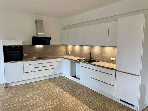 Etagenwohnung Schwaigern - 2.5 Zimmer, 82 m&sup2;, 980&euro; | Angebot:27055719