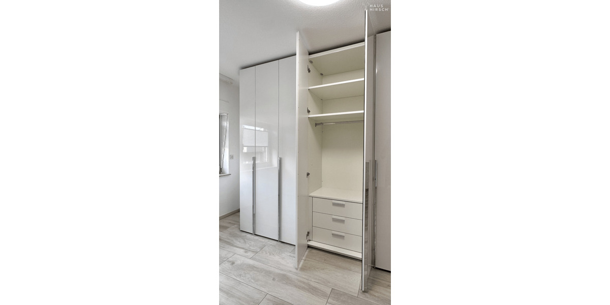 Etagenwohnung Ratingen West - 2 Zimmer, 117 m&sup2;, 1.530&euro; | Angebot:25064111