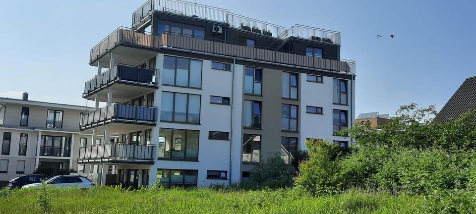 Erdgeschoßwohnung Rostock Hohe Düne - 3 Zimmer, 100 m&sup2;, 1.500&euro; | Angebot:25053839