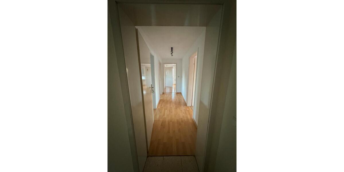 Helle 3-Zimmer-Wohnung in Ostfildern Nellingen Endhaltestelle 3 zimmer