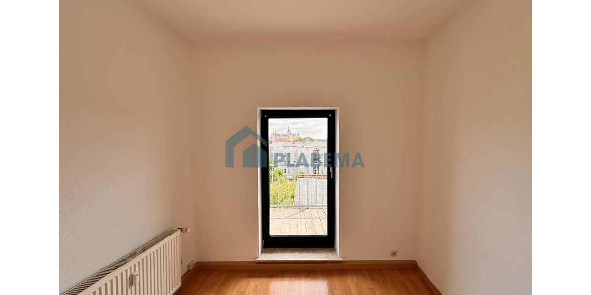 Etagenwohnung Schwerin - 3 Zimmer, 58 m&sup2;, 812&euro; | Angebot:26003587
