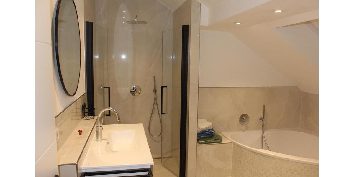 Dachgeschoßwohnung Deidesheim - 3 Zimmer, 100 m&sup2;, 1.850&euro; | Angebot:24462487