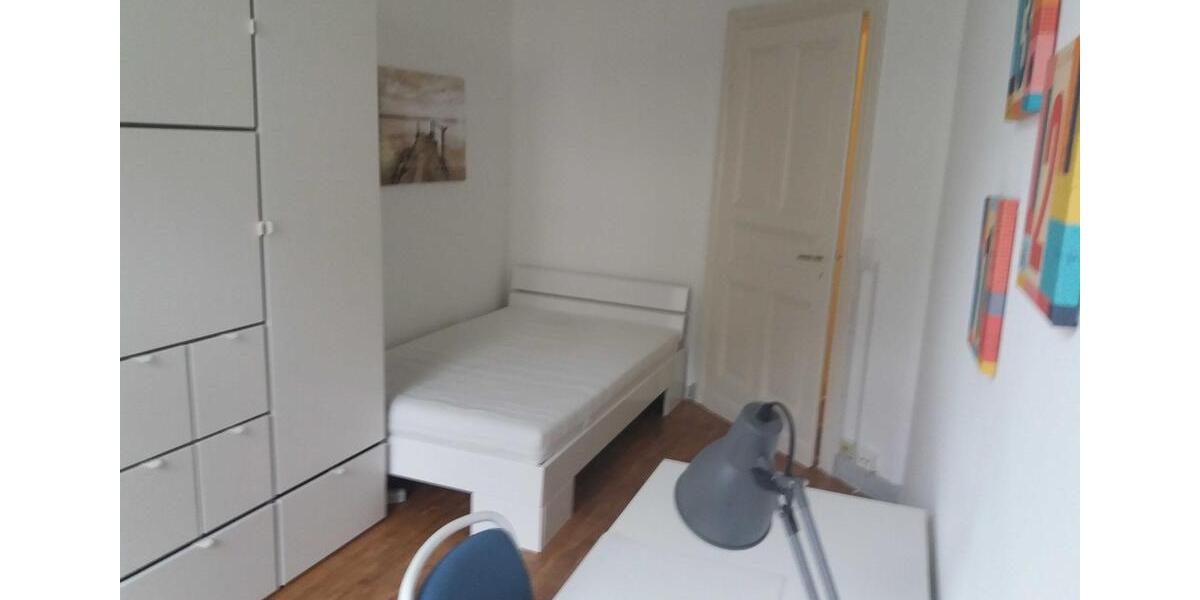 Wohnen auf Zeit Kassel Südstadt - 1 Zimmer, 13 m&sup2;, 270&euro; | Angebot:24846051