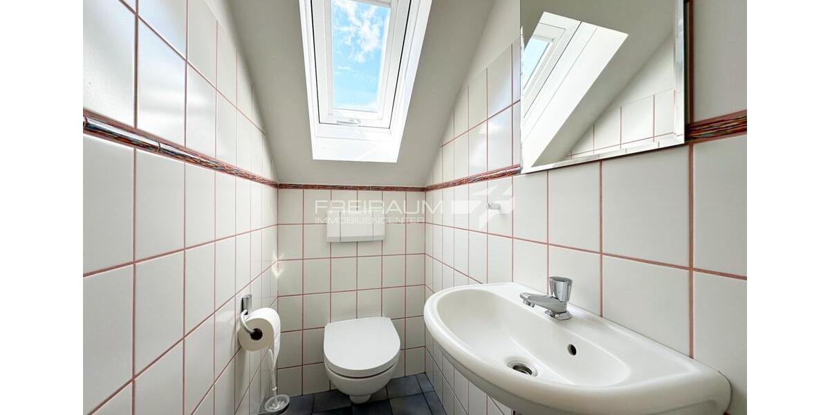 Dachgeschoßwohnung Neunkirchen - 3 Zimmer, 100 m&sup2;, 890&euro; | Angebot:21938623